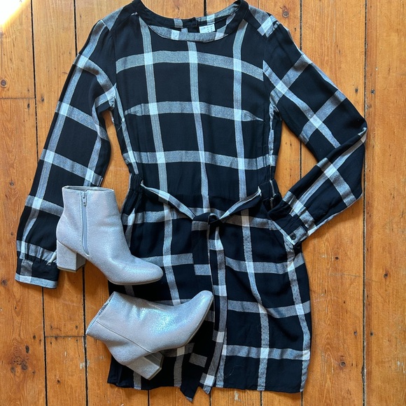 A new day dress XS , super soft - Picture 1 of 5